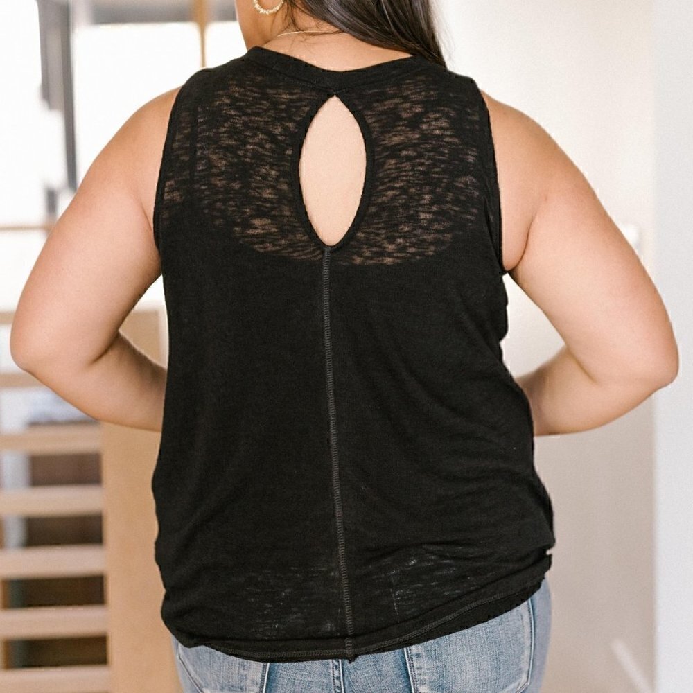 Cherish Black Twisted Knotted Hem Tank Top - Picture 3 of 4